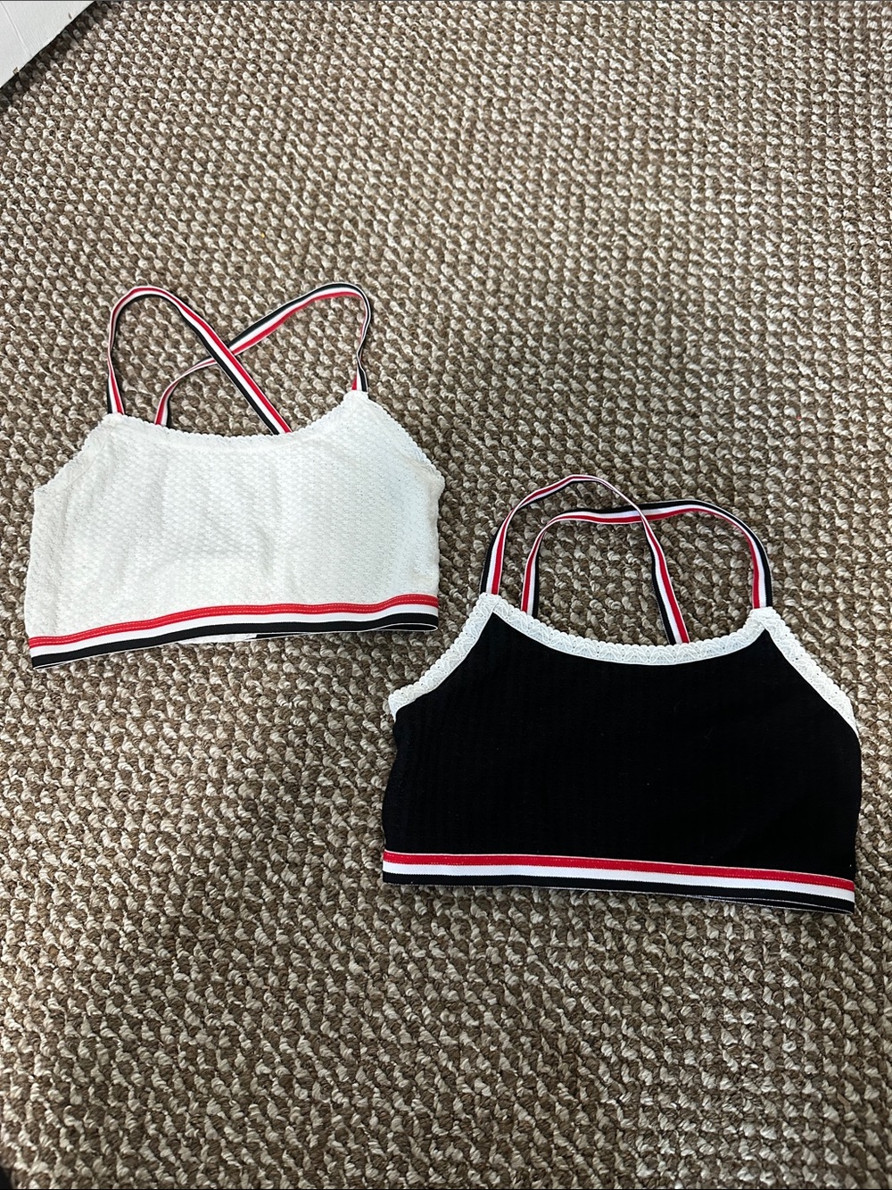 Source Unknown Black & White Ribbed Sports Bralettes with Red-Trim Straps 004